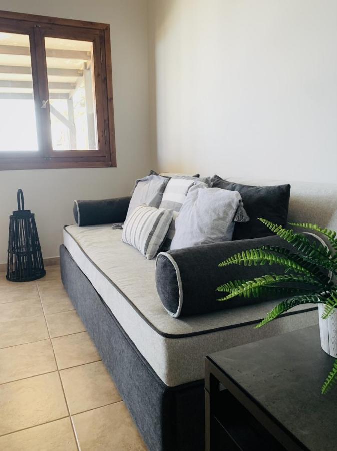 House By The Sea In Artemis Apartment Exterior foto