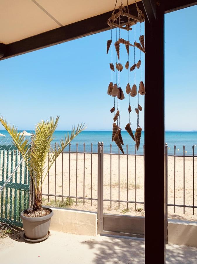 House By The Sea In Artemis Apartment Exterior foto